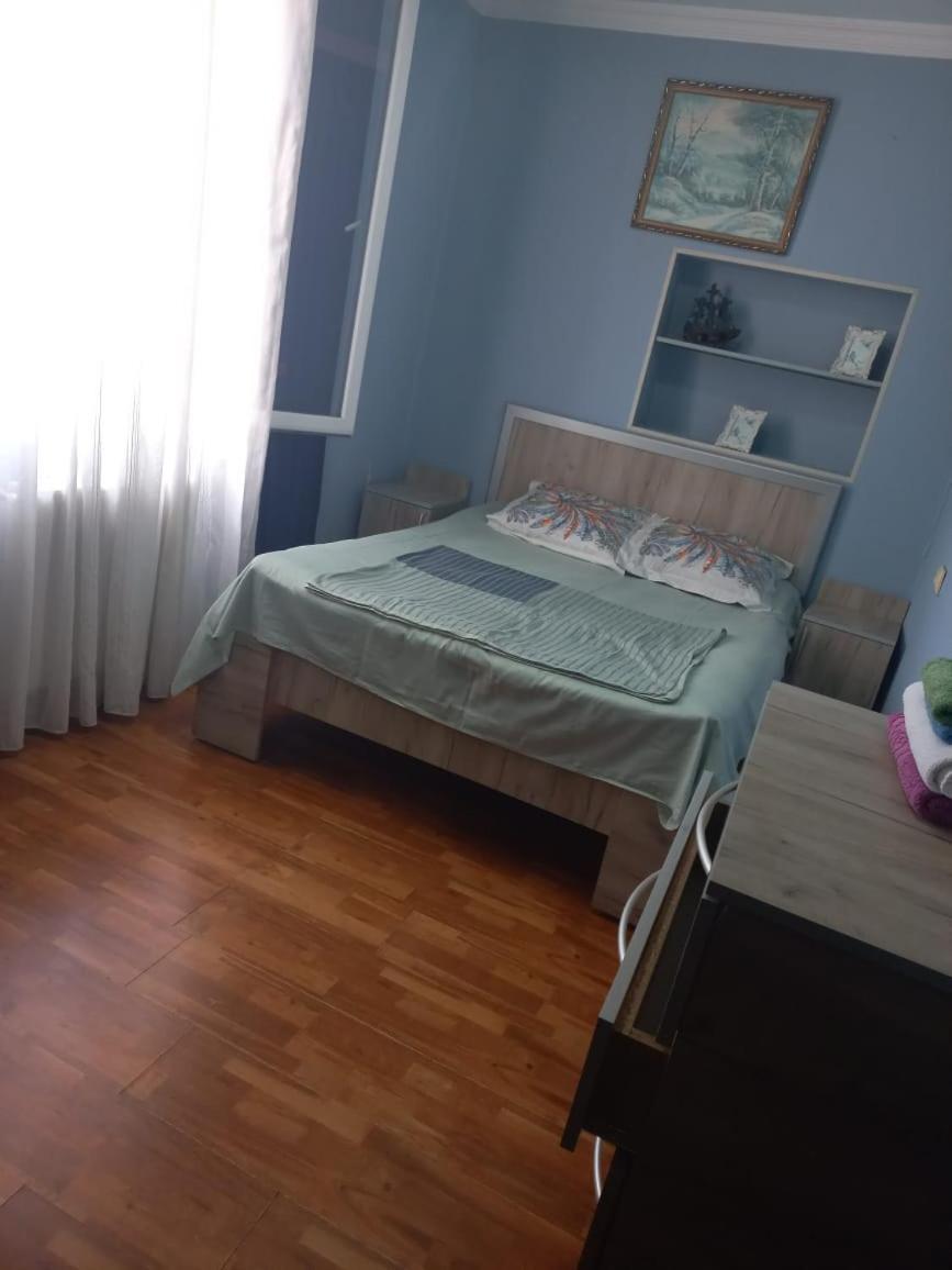 Квартира У Старого Бульвара Batumi Exterior foto